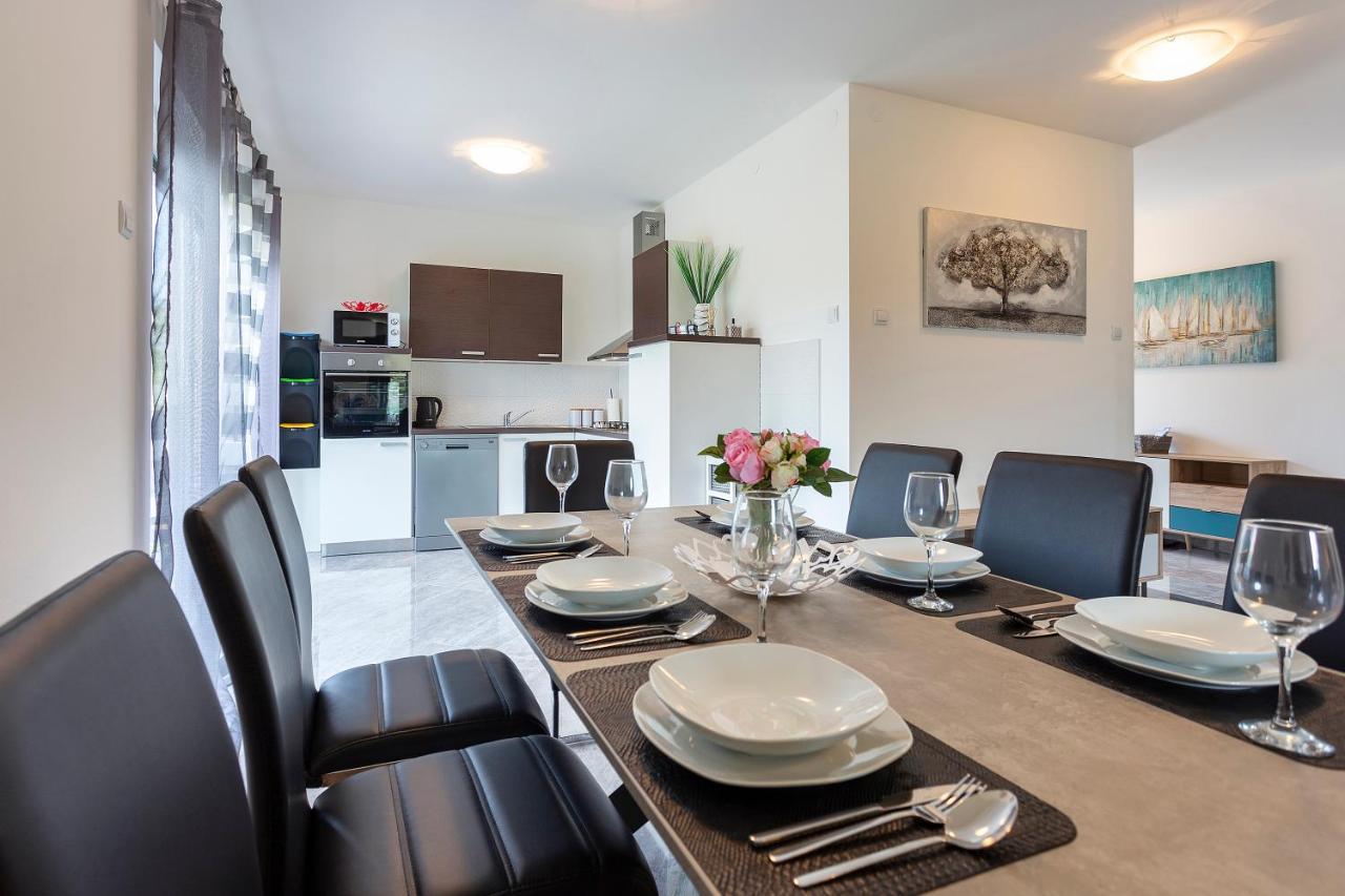 Apartmani Karoca 3 PUY 외부 사진