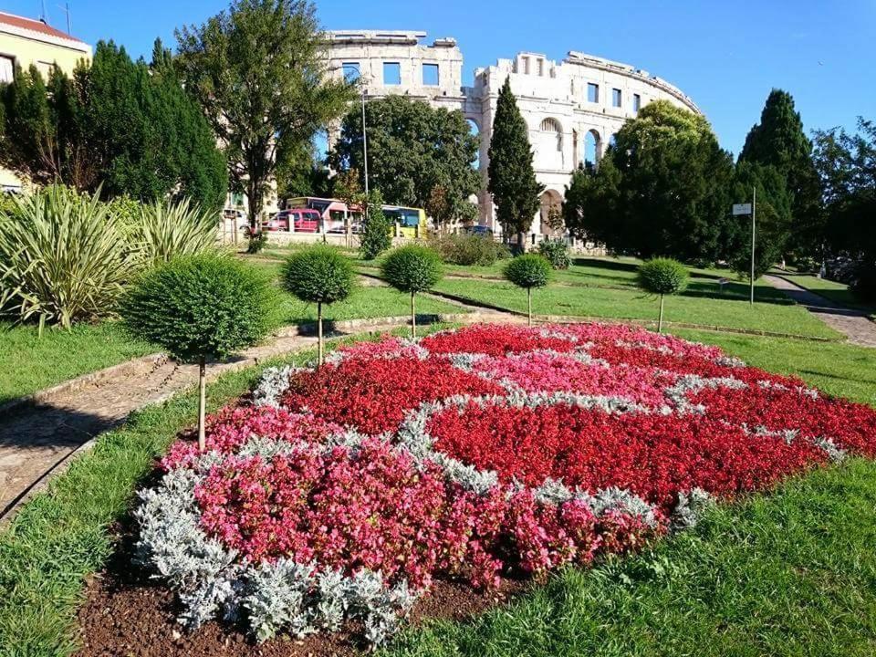 Apartmani Karoca 3 PUY 외부 사진